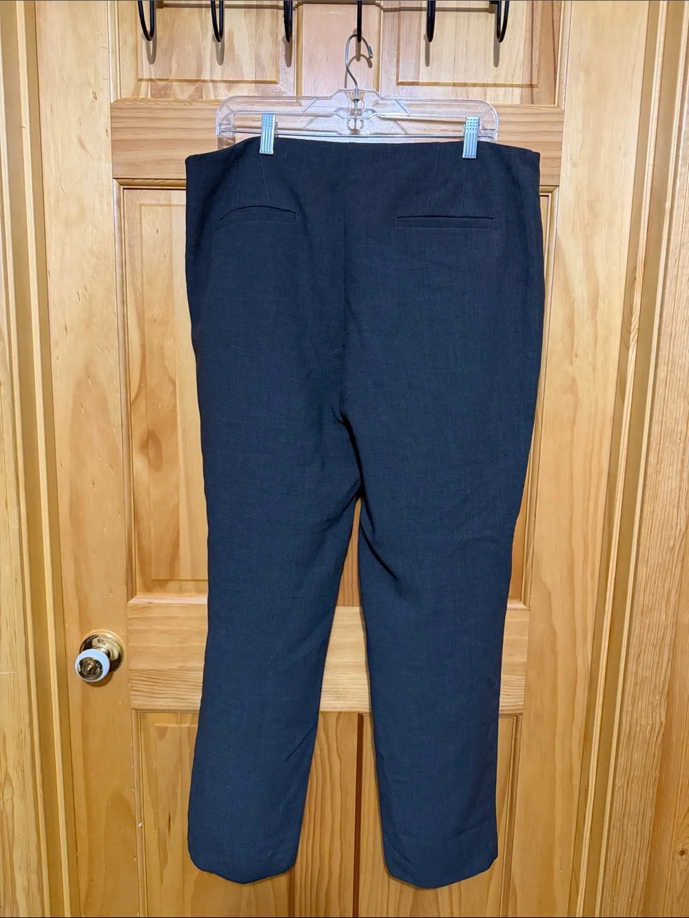 Talbots Women's Gray Straight-Leg Trousers, Side Zipper Entry. Size 16. - Picture 3 of 12